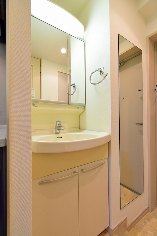 ガーラプレイス新宿御苑の物件内観写真