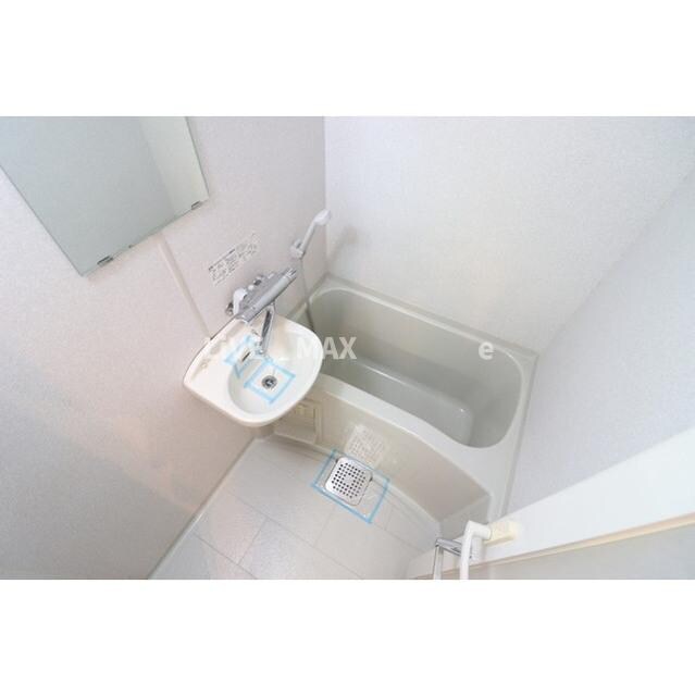 恵比寿駅 徒歩9分 3階の物件内観写真