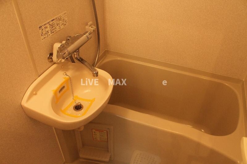 恵比寿駅 徒歩9分 3階の物件内観写真