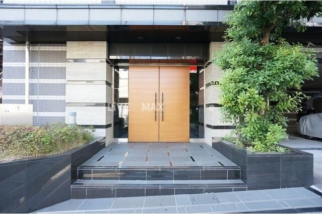 初台駅 徒歩8分 1階の物件外観写真