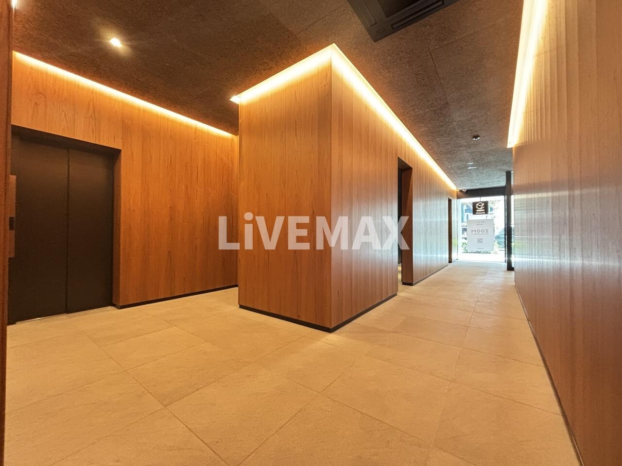 ZOOM信濃町の物件外観写真