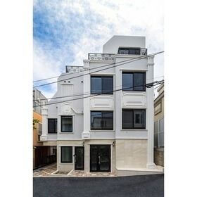 ルクレ神宮前の物件外観写真