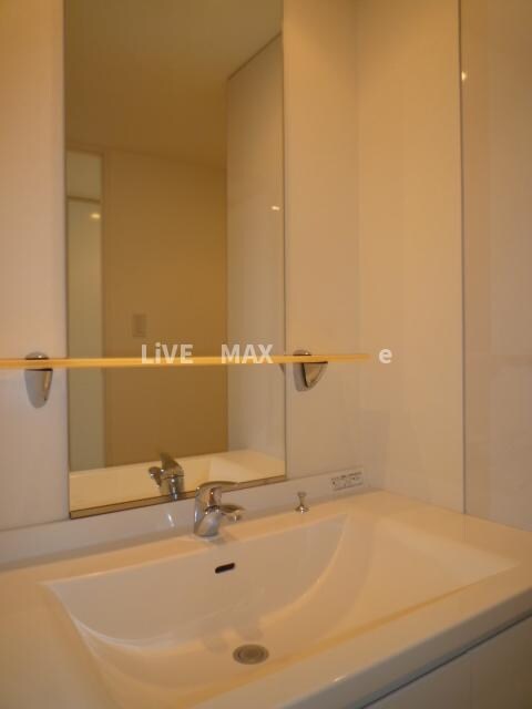 明治神宮前駅 徒歩8分 3階の物件内観写真