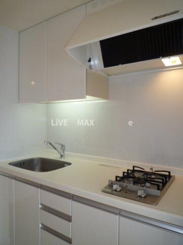 明治神宮前駅 徒歩8分 3階の物件内観写真