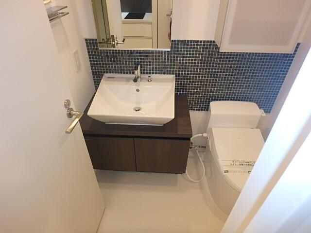 新宿御苑前駅 徒歩2分 6階の物件内観写真