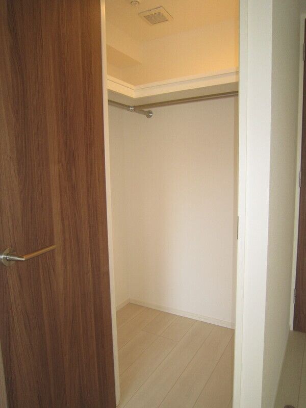 新宿御苑前駅 徒歩2分 6階の物件内観写真