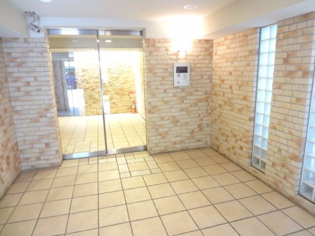 クインテット恵比寿の物件外観写真