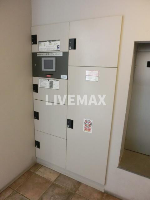 ラグジュアリーアパートメント御徒町の物件内観写真