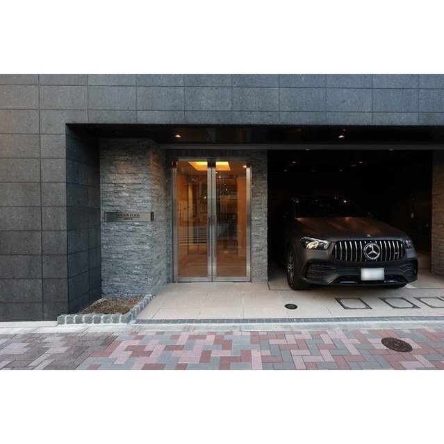 シーズンフラッツ元浅草4丁目の物件外観写真