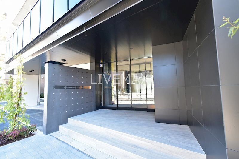 プラウドフラット渋谷笹塚の物件外観写真