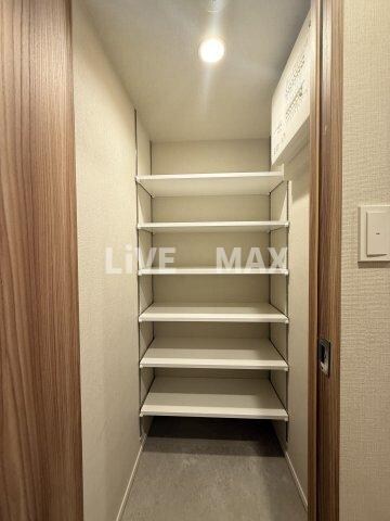 コンフォリア・リヴ西大島SOUTHの物件内観写真