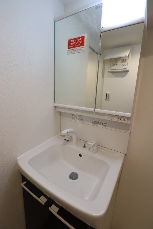 ジェノヴィア根津の物件内観写真