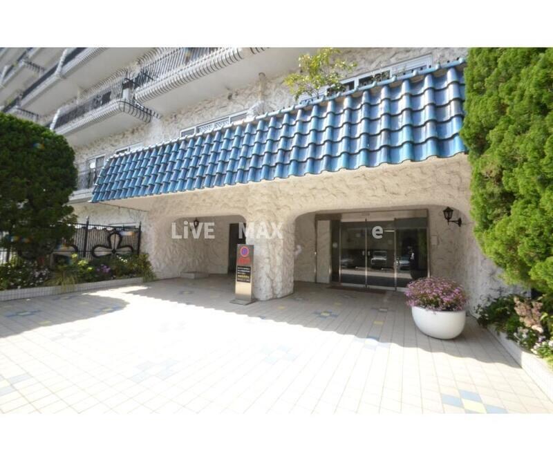 秀和第二南平台レジデンスの物件外観写真