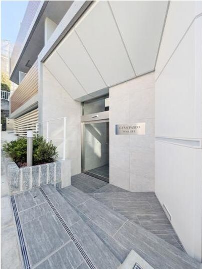 グランパセオ代々木上原Ⅱの物件外観写真