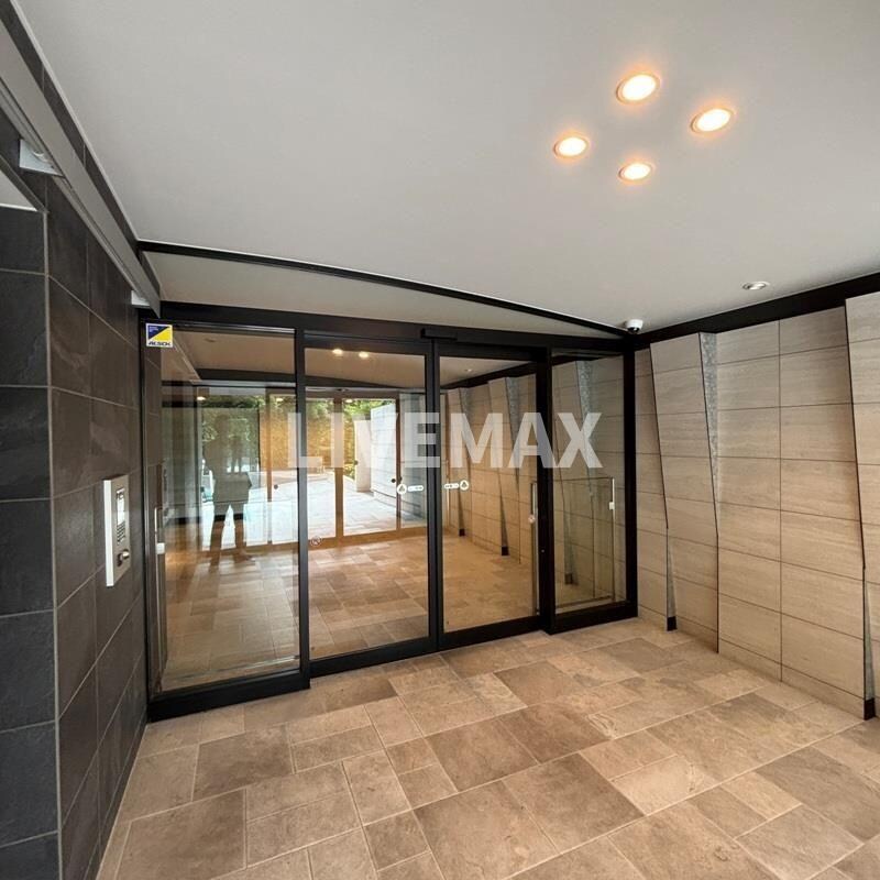 パークナードフィット南青山Ｇａｒｄｅｎの物件外観写真