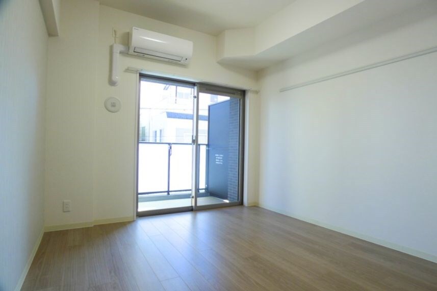 プレサンスジェネ浅草WESTの物件内観写真