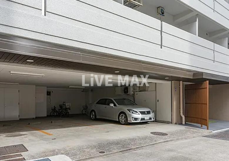 ニューハイツ八丁堀の物件外観写真