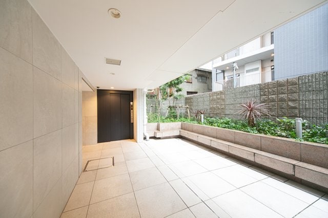 JP noie 上野稲荷町の物件外観写真