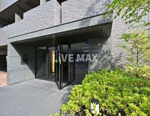 ルーブル大島弐番館の物件外観写真