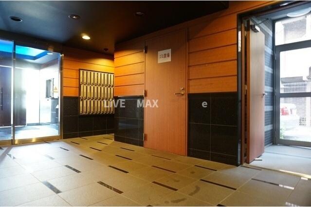 初台駅 徒歩8分 1階の物件外観写真