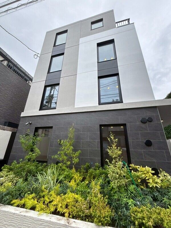 ReveResidence三軒茶屋の物件外観写真