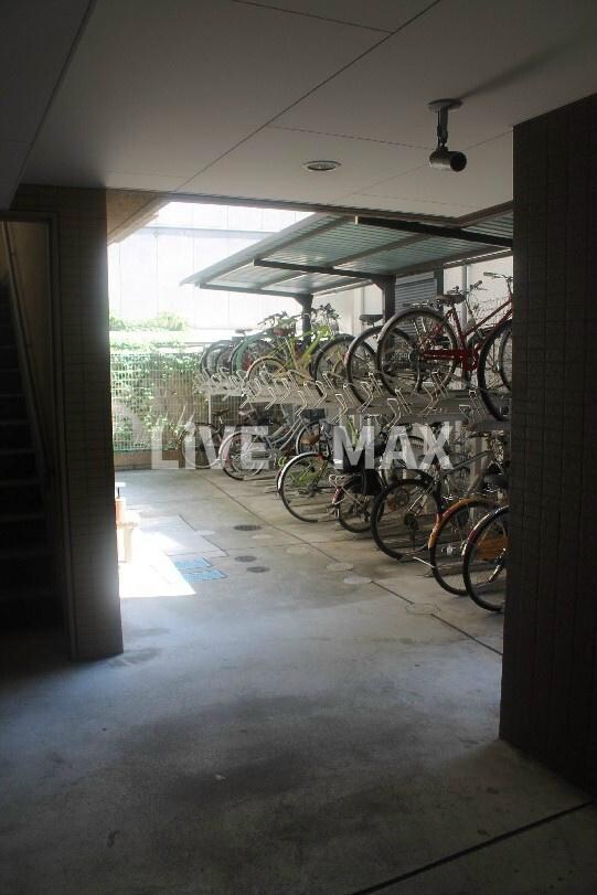 パートナーシップアパートメントの物件外観写真