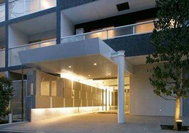 カスタリア初台Ⅱの物件外観写真