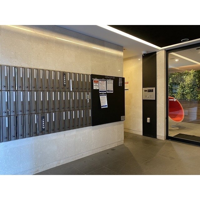 クレジデンス神谷町の物件外観写真