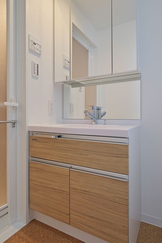 エストゥルース東高円寺の物件内観写真