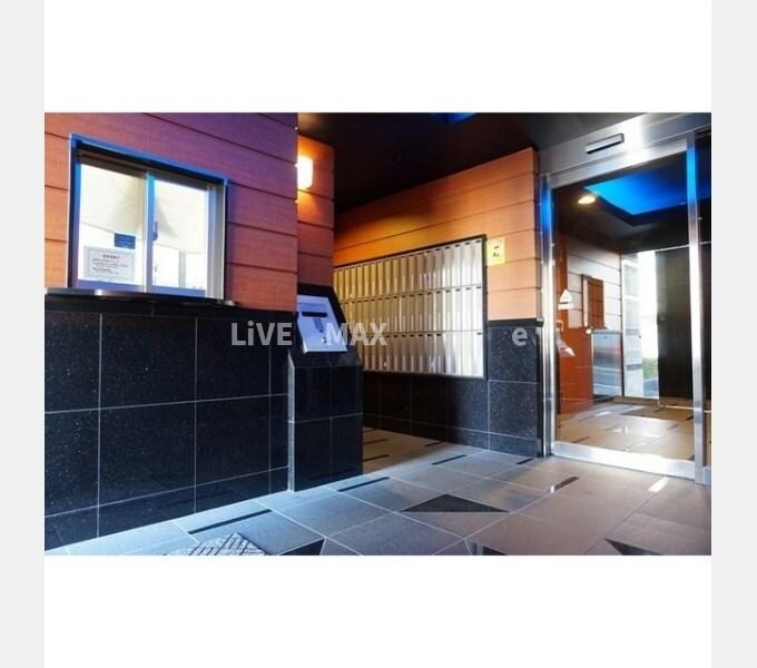 ジェイフラッツ初台の物件外観写真