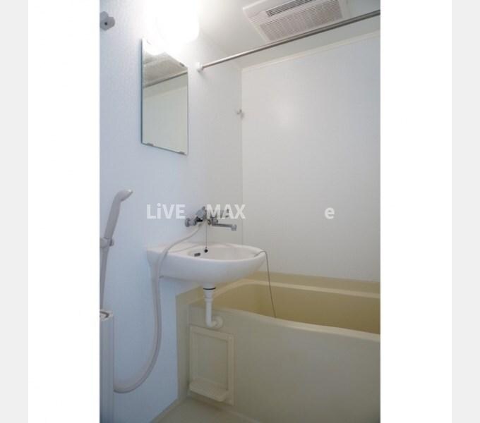 ジェイフラッツ初台の物件内観写真