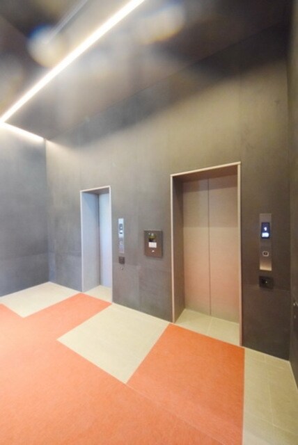 ローレルタワールネ浜松町の物件外観写真