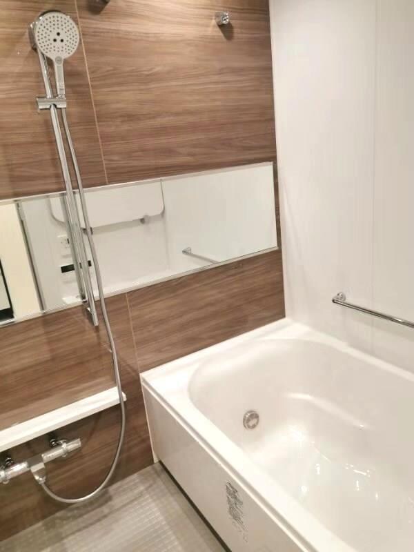 ローレルタワールネ浜松町の物件内観写真