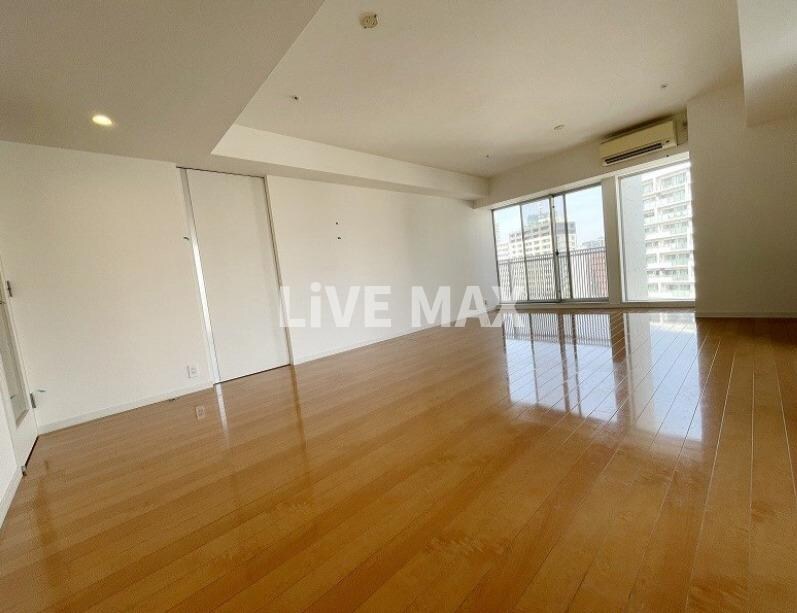 アジリア南麻布J'sの物件内観写真