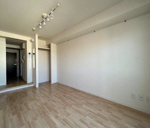 プリュメゾン駒沢の物件内観写真