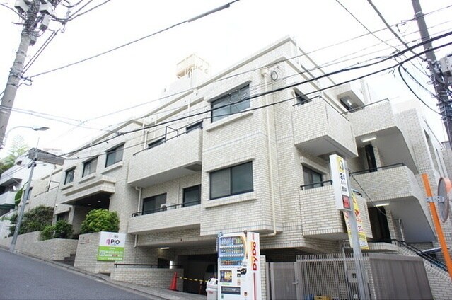 ベルファン西麻布の物件外観写真