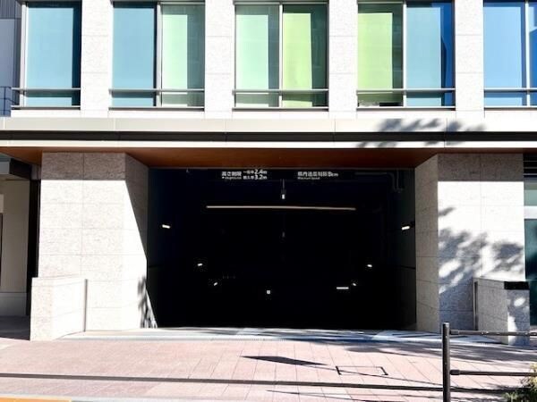 白金ザ・スカイ東棟の物件外観写真