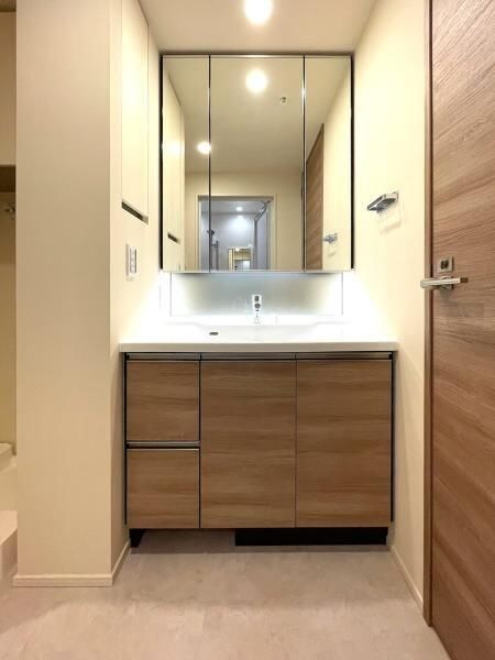 白金ザ・スカイ東棟の物件内観写真