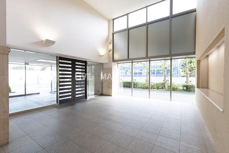 クラッサ成城の物件外観写真