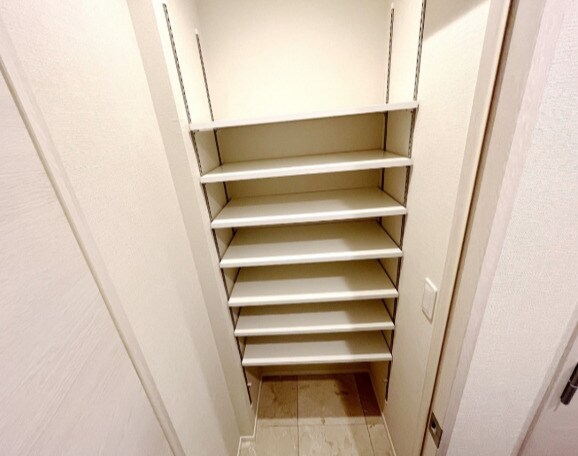 ザ・レジデンス赤坂檜町の物件内観写真