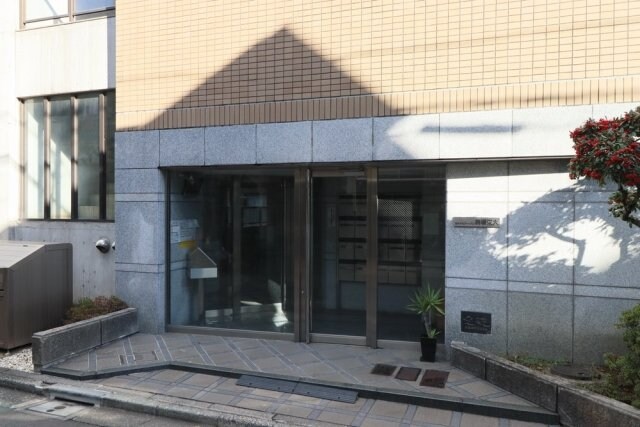 ロイヤルアーバン駒場東大の物件外観写真