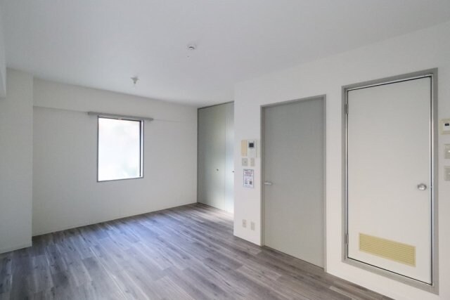 ロイヤルアーバン駒場東大の物件内観写真