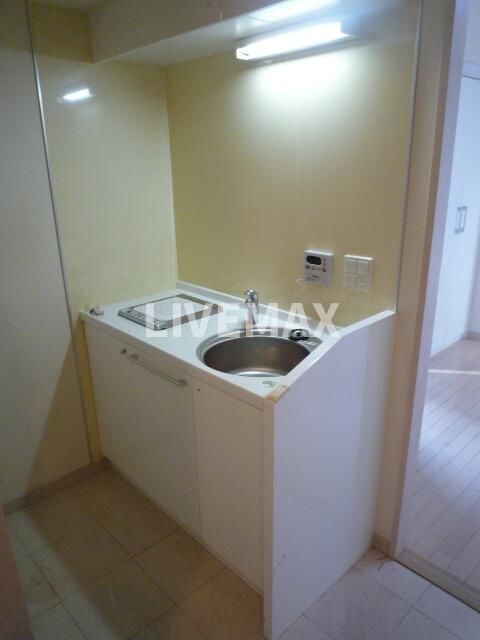 Totsu Residence Shibaの物件内観写真