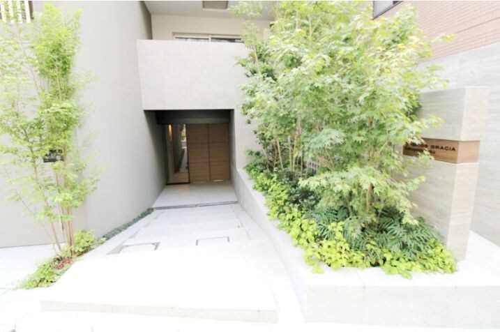 コスモグラシア学芸大学の物件外観写真