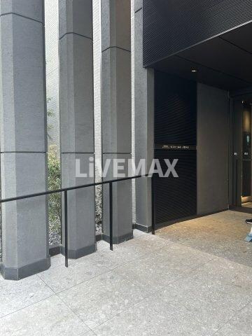 レフィールオーブ代々木の物件外観写真