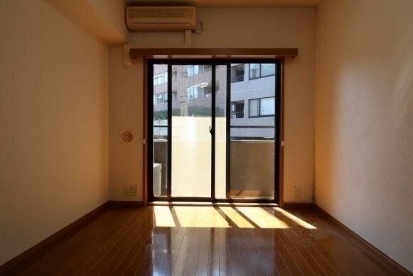 フェニックス麻布狸穴公園の物件内観写真