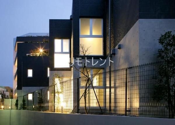 カスタリア初台Ⅱの物件内観写真