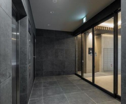 BRICK　RESIDENCE　南青山　の物件外観写真