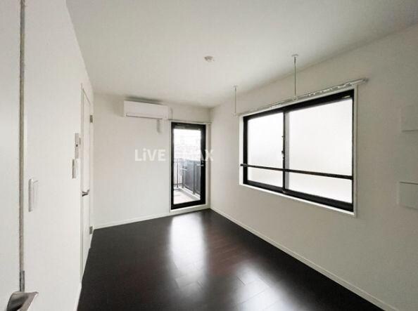 目黒駅 バス15分  自然園下下車：停歩3分 3階の物件内観写真