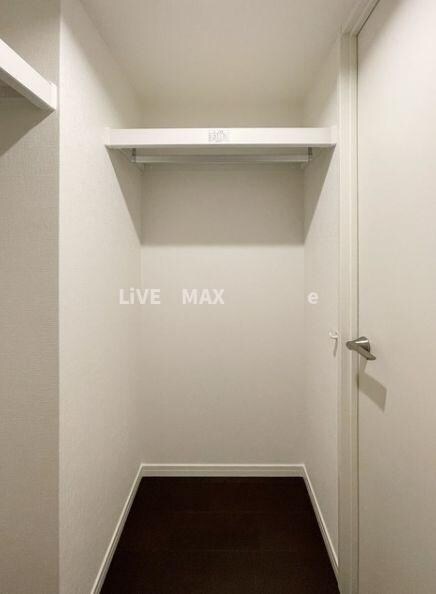 目黒駅 バス15分  自然園下下車：停歩3分 3階の物件内観写真